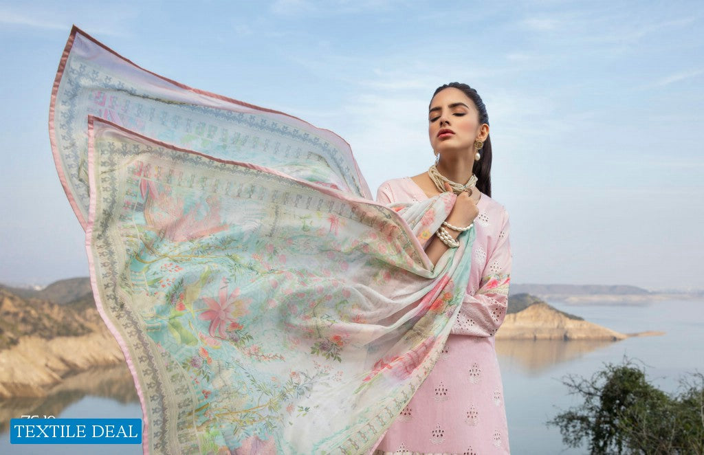Styling Tips for Pakistani Kurtis: From Casual Chic to Festive Glamour