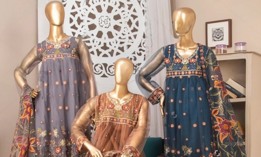 Pakistani Clothes for Women: Perfect for Weddings and Festivals