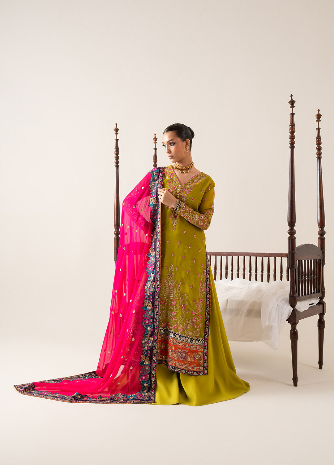 Embroidered Chiffon REINE