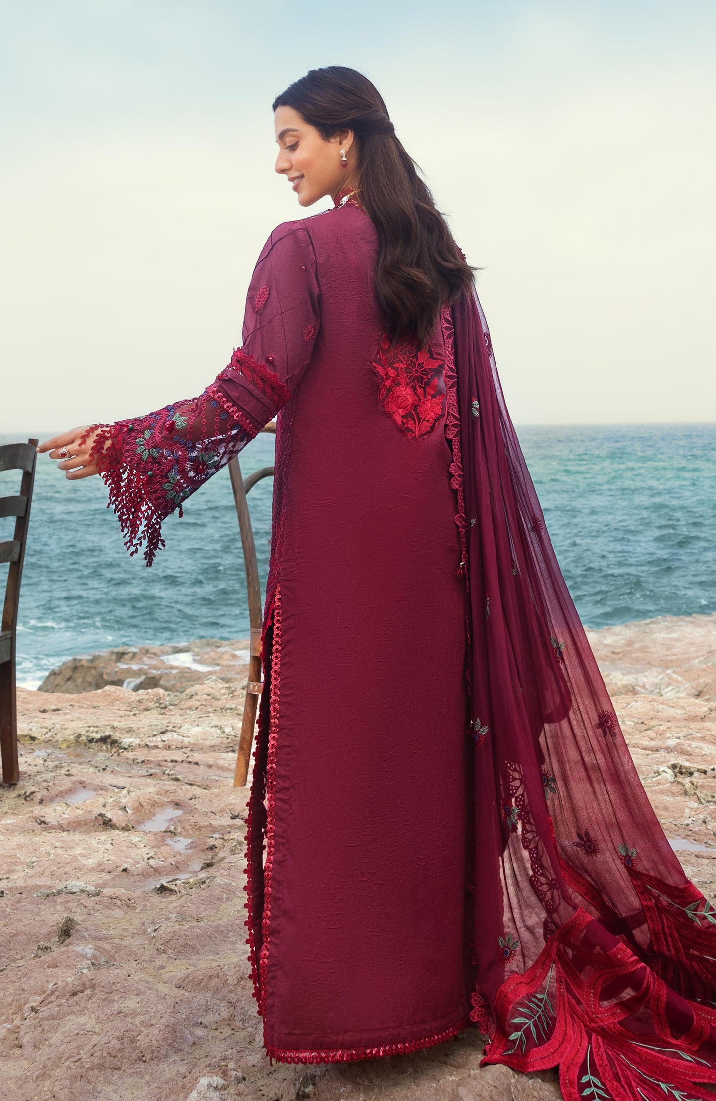 Iqra Aziz in Mahiymaan - 02