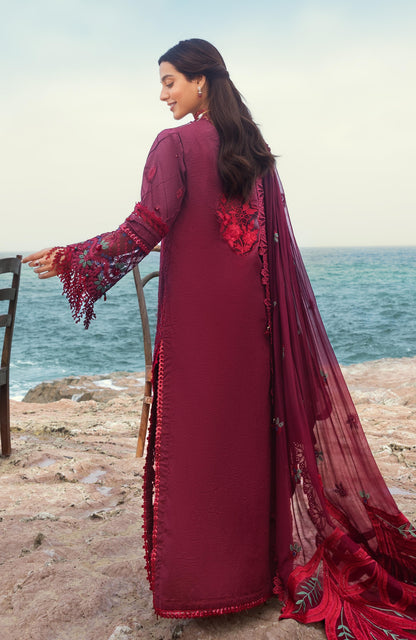 Iqra Aziz in Mahiymaan - 02