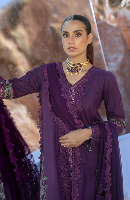 Iqra Aziz in Mahiymaan - 04